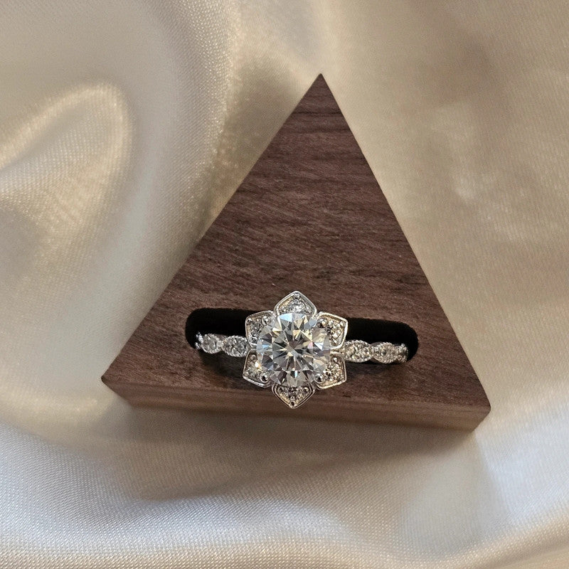 Floral Moissanite Ring 1ct – 925 Sterling Silver