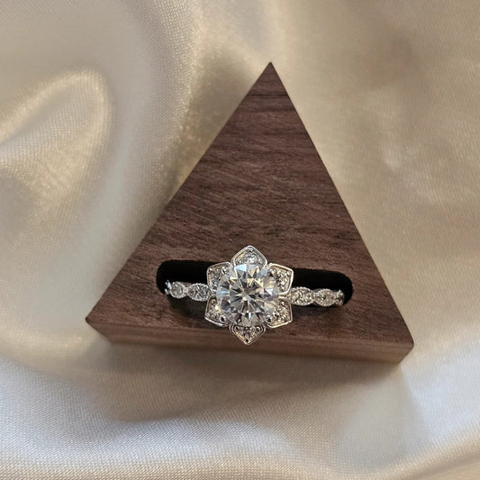 Floral Moissanite Ring 1ct – 925 Sterling Silver