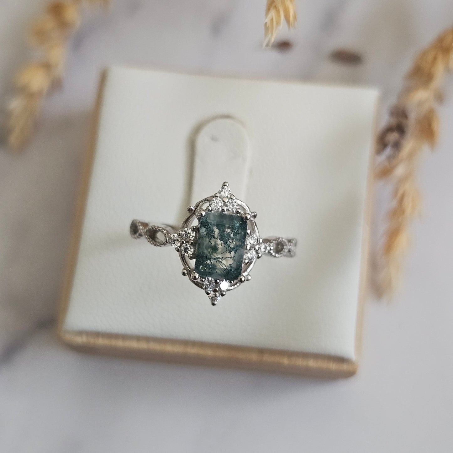 The Forest Crown - Emerald cut Regal Style Moss Agate Ring