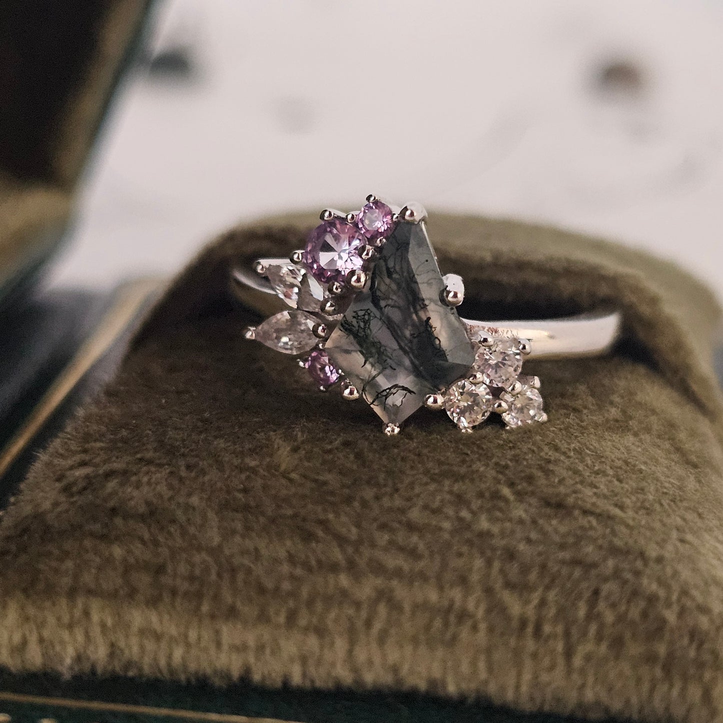 Aurora Forest Ring – Moss Agate & Alexandrite in 925 Sterling Silver
