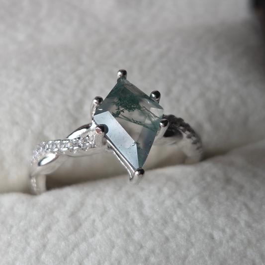 Natural moss agate kite cut set in 925 silver ring cubic zirconia accent stones twisted band gift for her