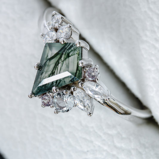 Aurora Forest Moss Agate Alternative Engagement Ring Moonstone&Sage