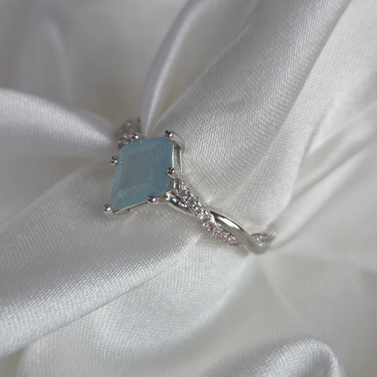 Aqua Tidal Crown Ring – Natural Aquamarine Kite Cut in 925 Sterling Silver, Platinum Plated Moonstone & Sage