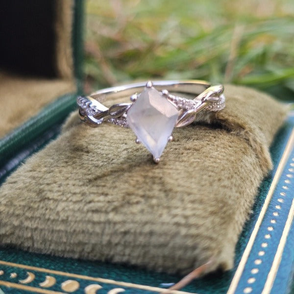 Mystic Moonstone Crown – 925 Sterling Silver Ring
