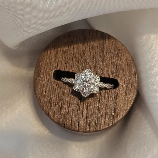Floral Moissanite Ring 1ct – 925 Sterling Silver