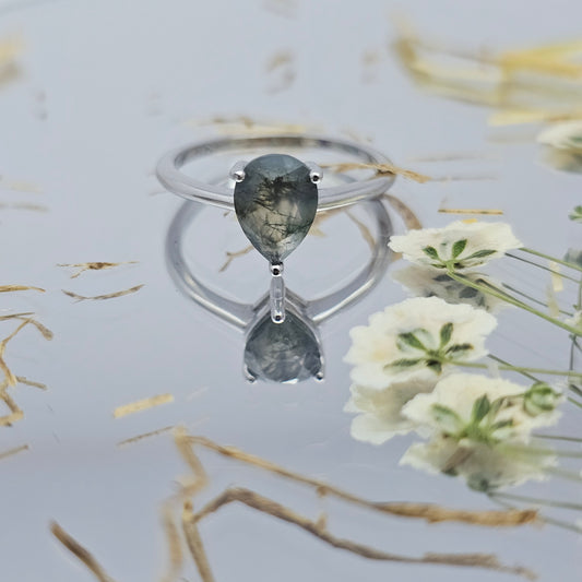 Droplet Promise Ring - Moss Agate