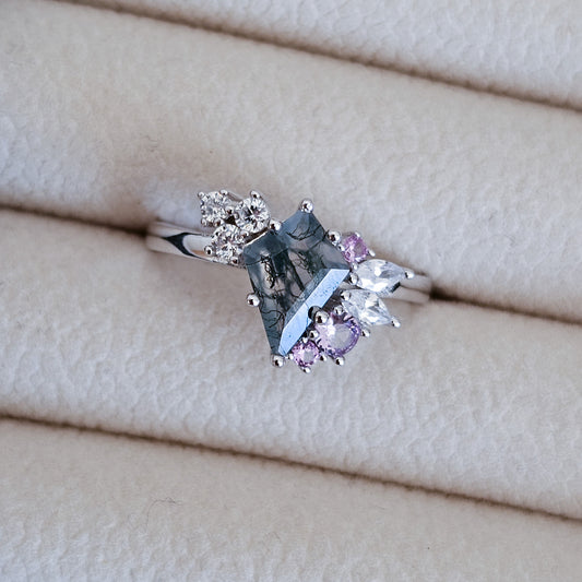 Aurora Forest Ring – Moss Agate, Alexandrite & White Cubic Zirconia Set in Rhodium-Plated 925 Silver