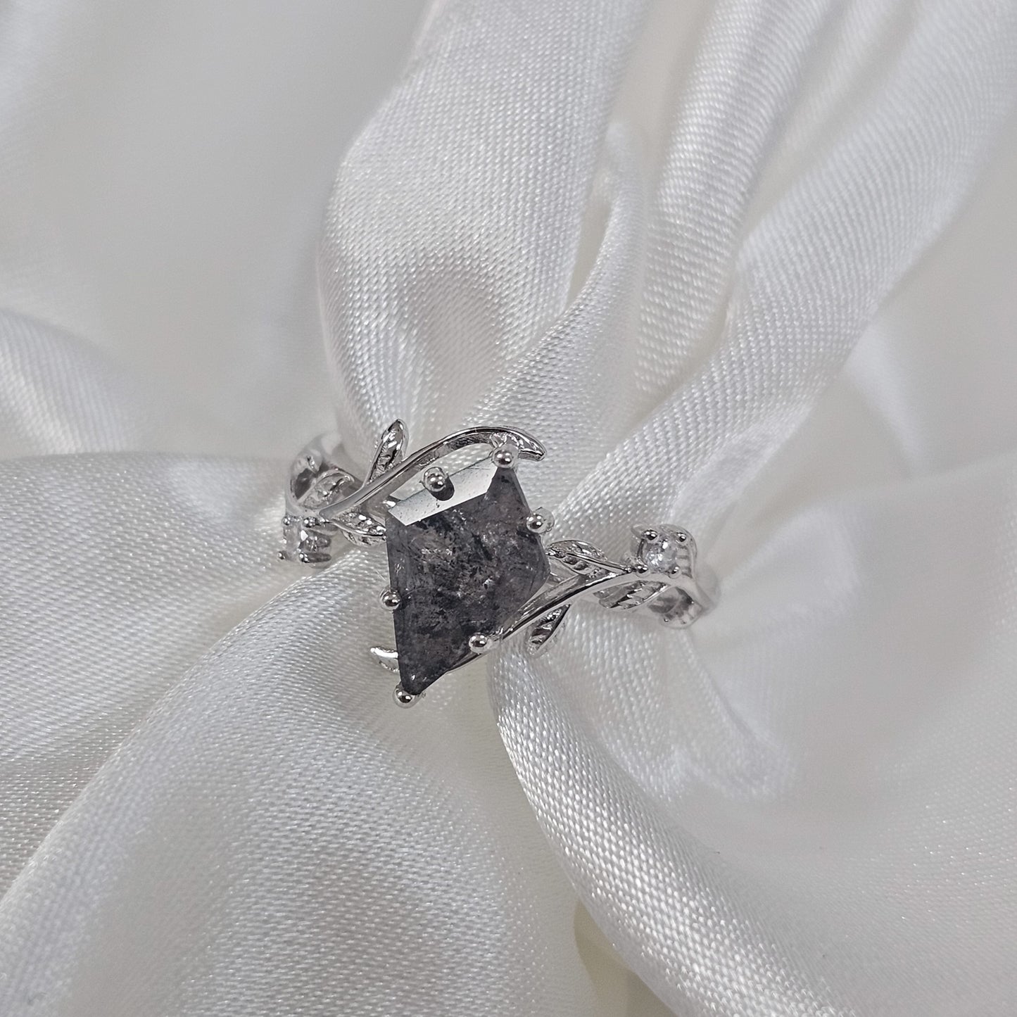salt and pepper Herkimer diamond quartz ring set 925 silver with cubic zirconia accent stones