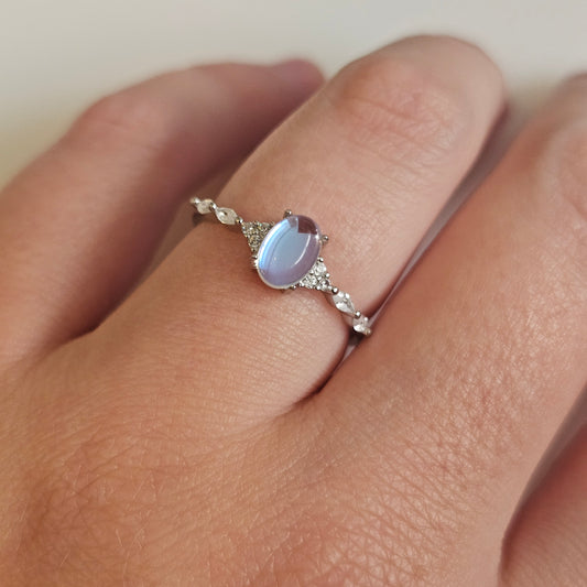 Winter Halo Ring – 925 Sterling Silver Moonstone & Cubic Zirconia