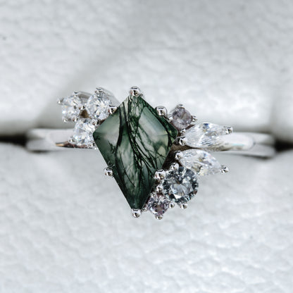 Aurora Forest Moss Agate Alternative Engagement Ring Moonstone&Sage
