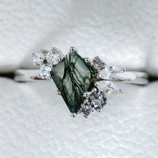 Aurora Forest Moss Agate Alternative Engagement Ring Moonstone&Sage