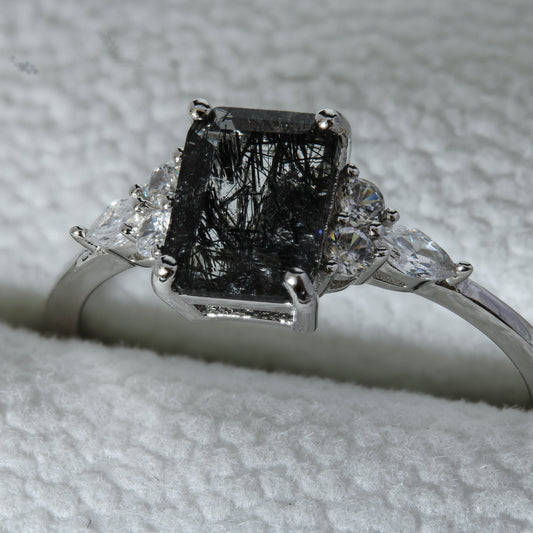Black Rutilated Quartz Statement Ring – The Black Shard Ring in 925 Sterling Silver Moonstone & Sage