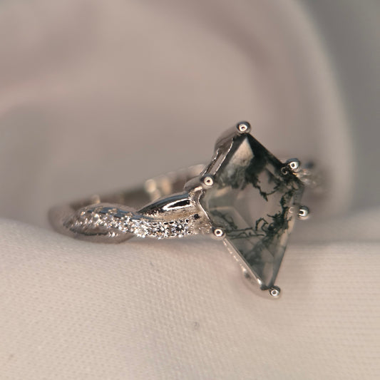Forest Glade Moss Agate Ring | Kite Cut 925 Sterling Silver