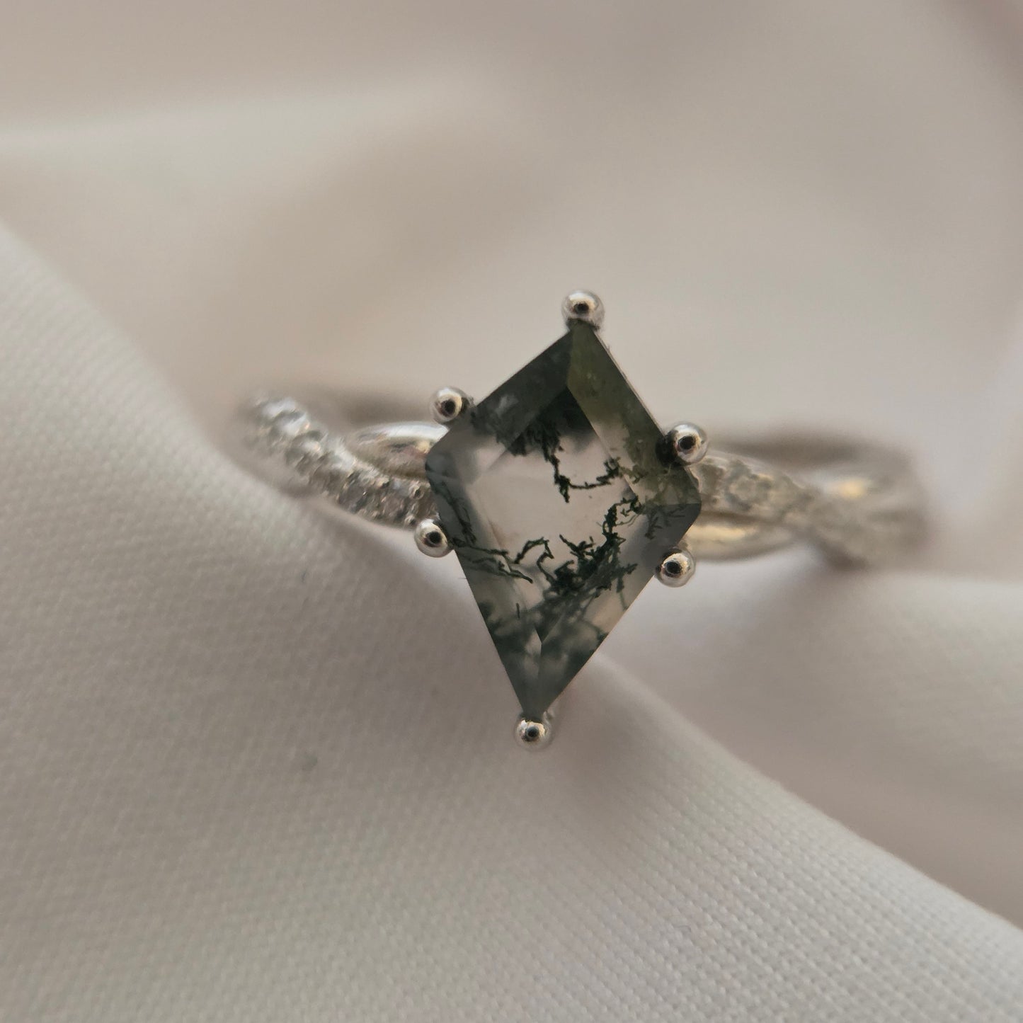 Forest Glade Moss Agate Ring | Kite Cut 925 Sterling Silver