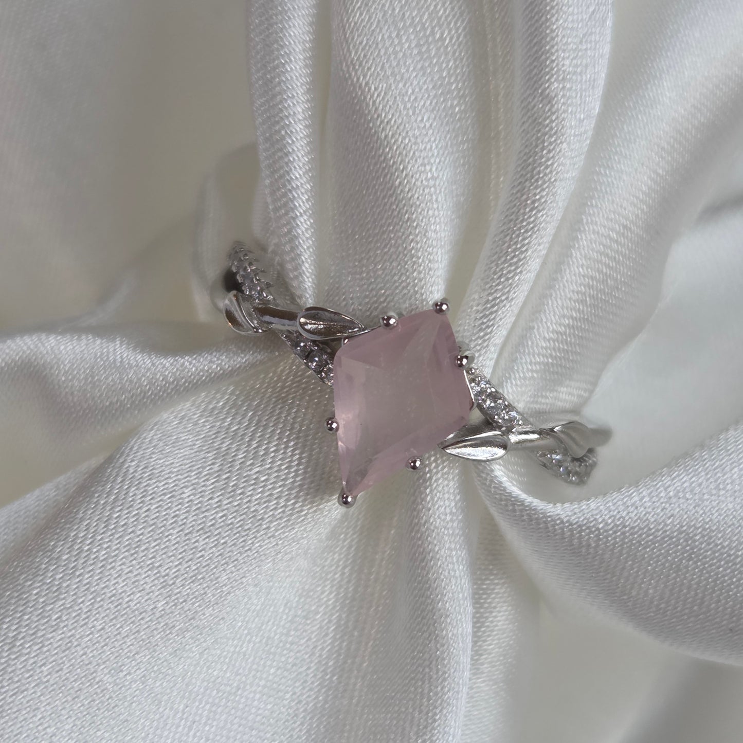 Quartz Crown Ring – Natural Rose Quartz in 925 Sterling Silver