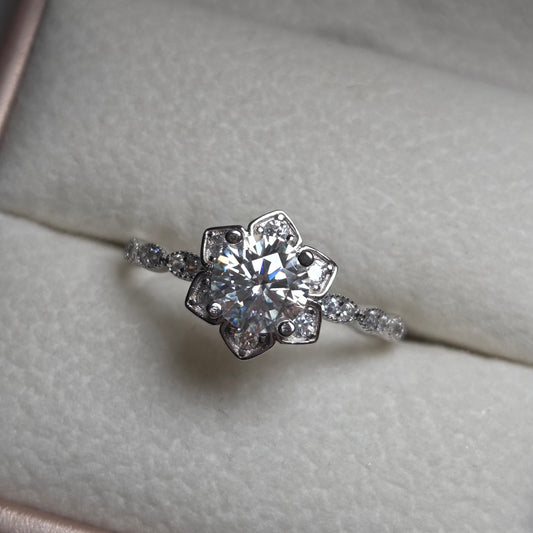 Floral Moissanite Ring – 1ct Sparkling Silver Flower Ring Moonstone&Sage