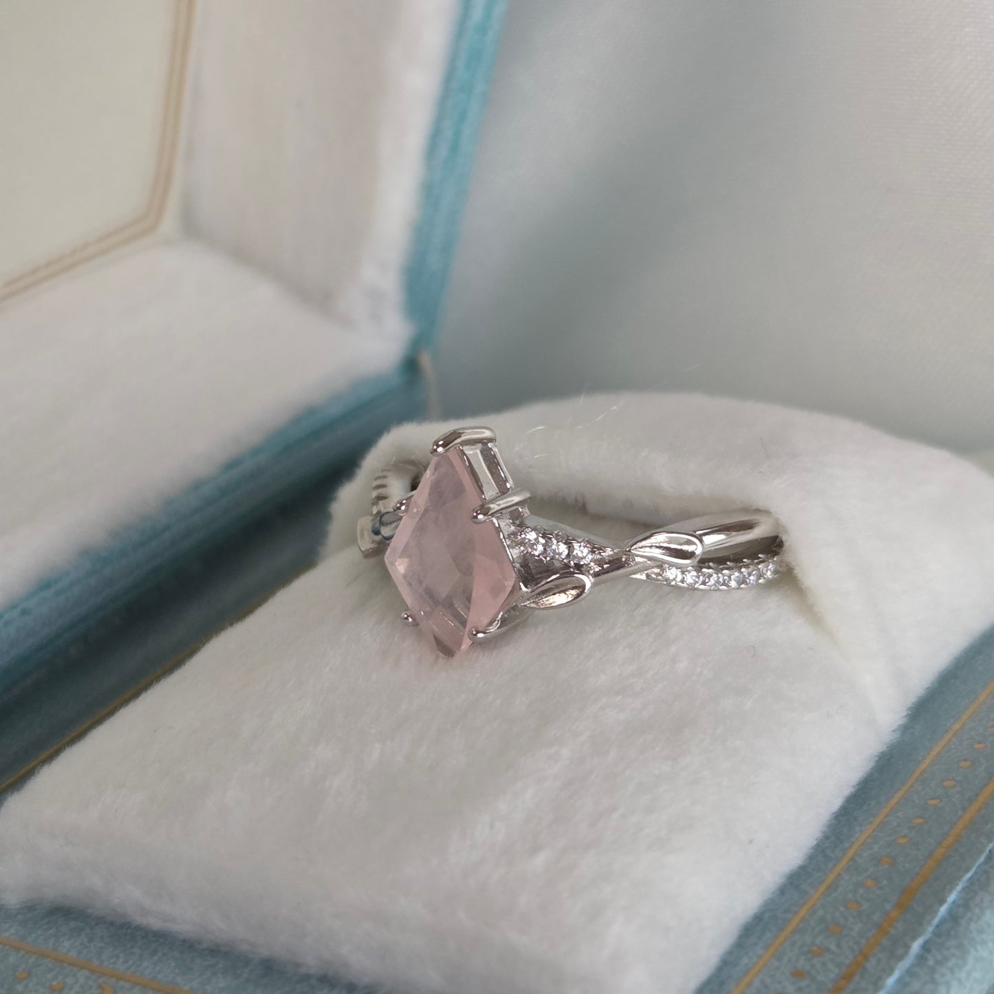 Quartz Crown Ring – Natural Rose Quartz in 925 Sterling Silver